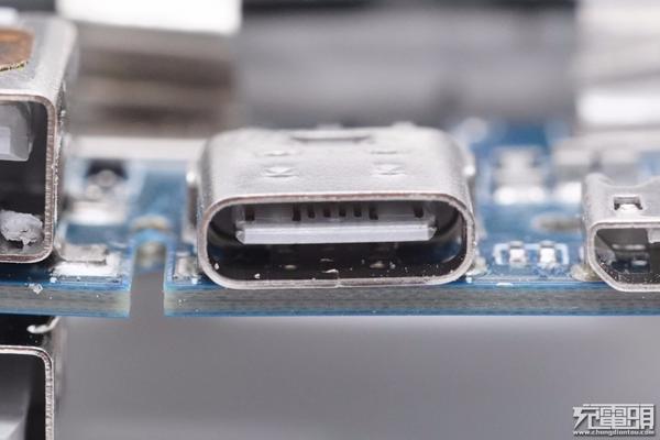 拆解报告:MI小米口袋版10000mAh 22.5W快充移动电源  第27张 拆解报告:MI小米口袋版10000mAh 22.5W快充移动电源  第27张