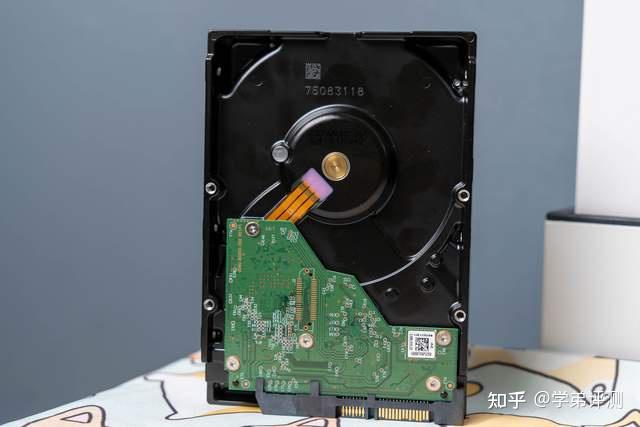 硬盘外观