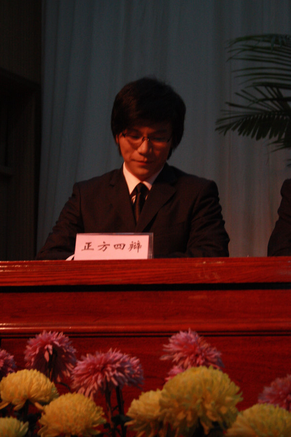 如何评价肖骁取得《奇葩说》第四季的总冠军?