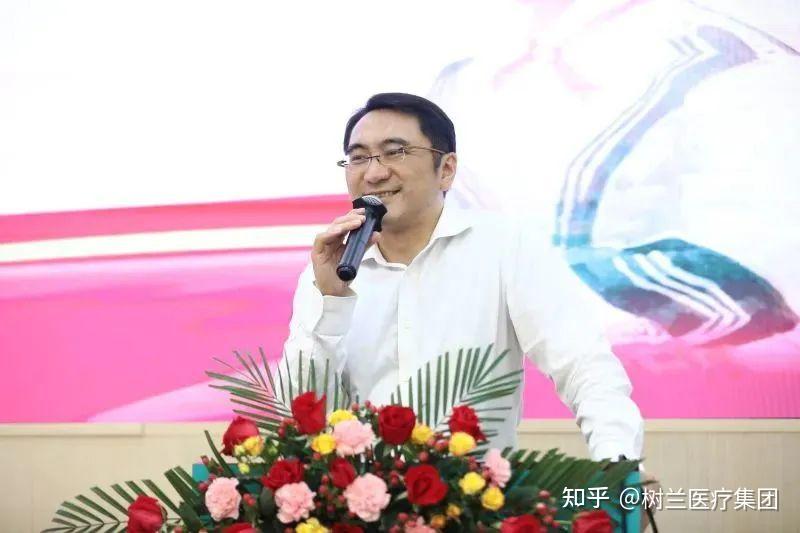 郑杰总裁每年出席并全程参加树兰护士节,他对护理服务质量的产生基础