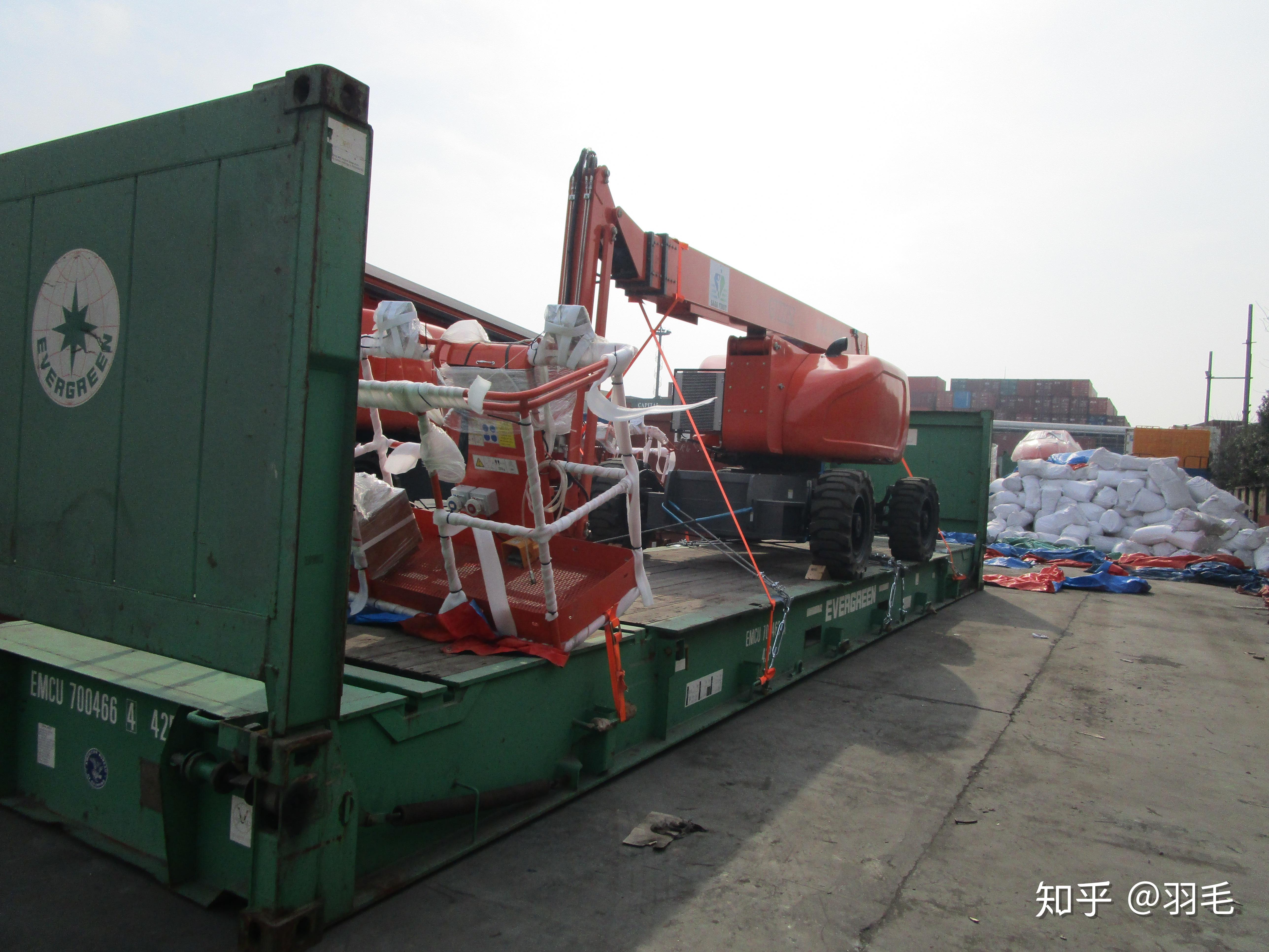 怎么把装载机装进集装箱