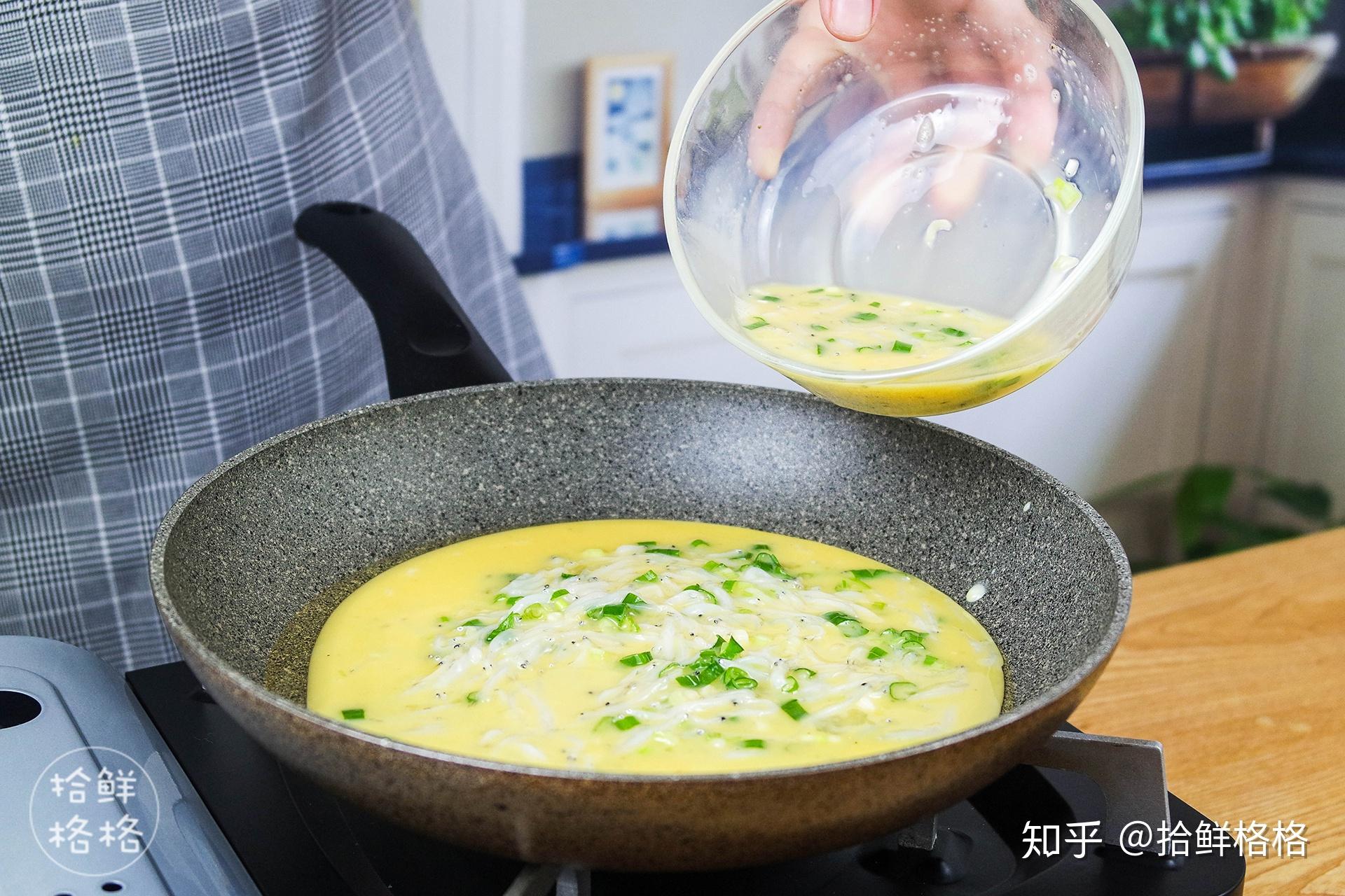 银鱼煎蛋怎么做_银鱼煎蛋的做法_CandyLin5301_豆果美食