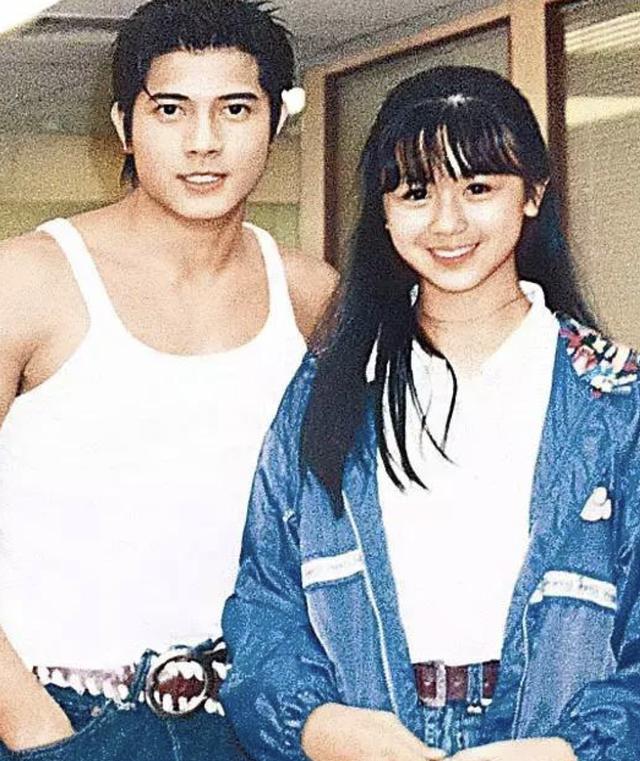 香港最火童星唐宁如今怎么样了