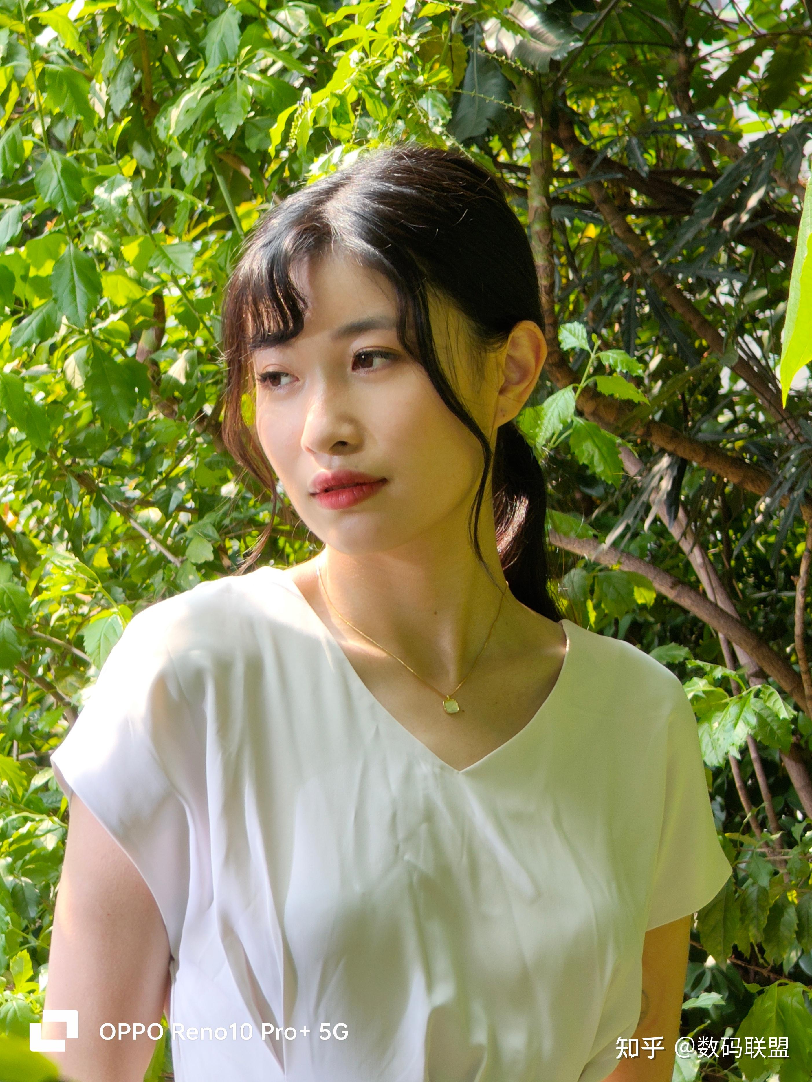 长焦人像有多好opporeno10pro实拍样张告诉你光影色彩更自然