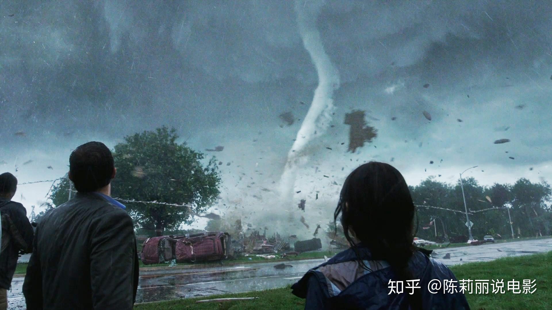 几分钟看完灾难片《不惧风暴》5级龙卷风席卷美国,威力无法想象