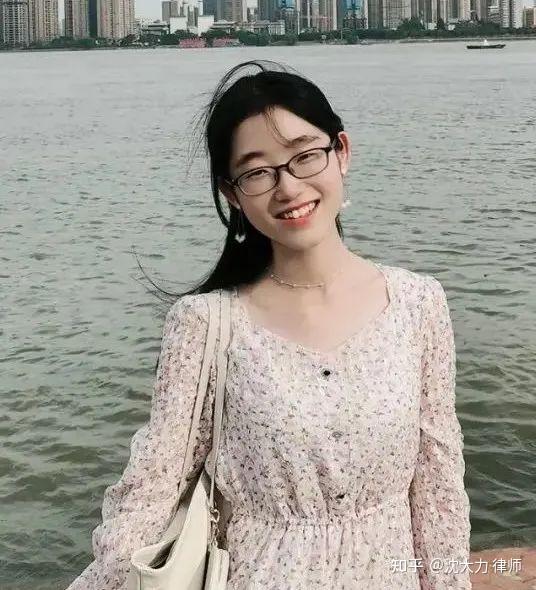 67彭月把握无序中的一丝有序星瀚武汉律所主题式实习项目面试复盘