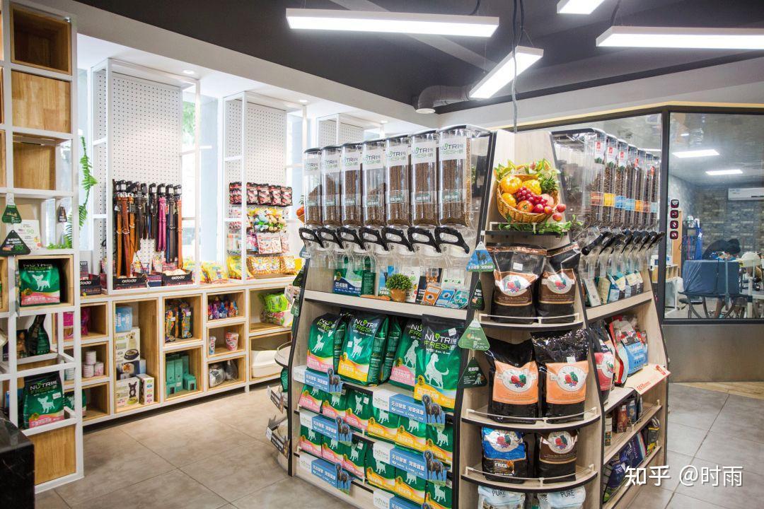 如何看待宠物用品爆发式增长为什么当代年轻人这么喜欢养宠物