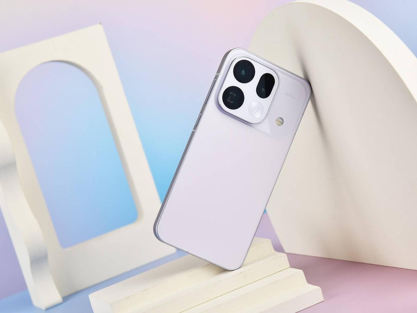 OPPO Find X9s Pro深度评测:7000元内演唱会拍舞台的“神器”如何炼成?