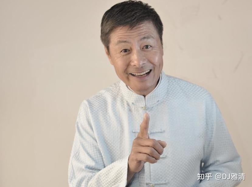 三,陈富生的扮演者:刘伟(新版)pk滕汝骏(老版)