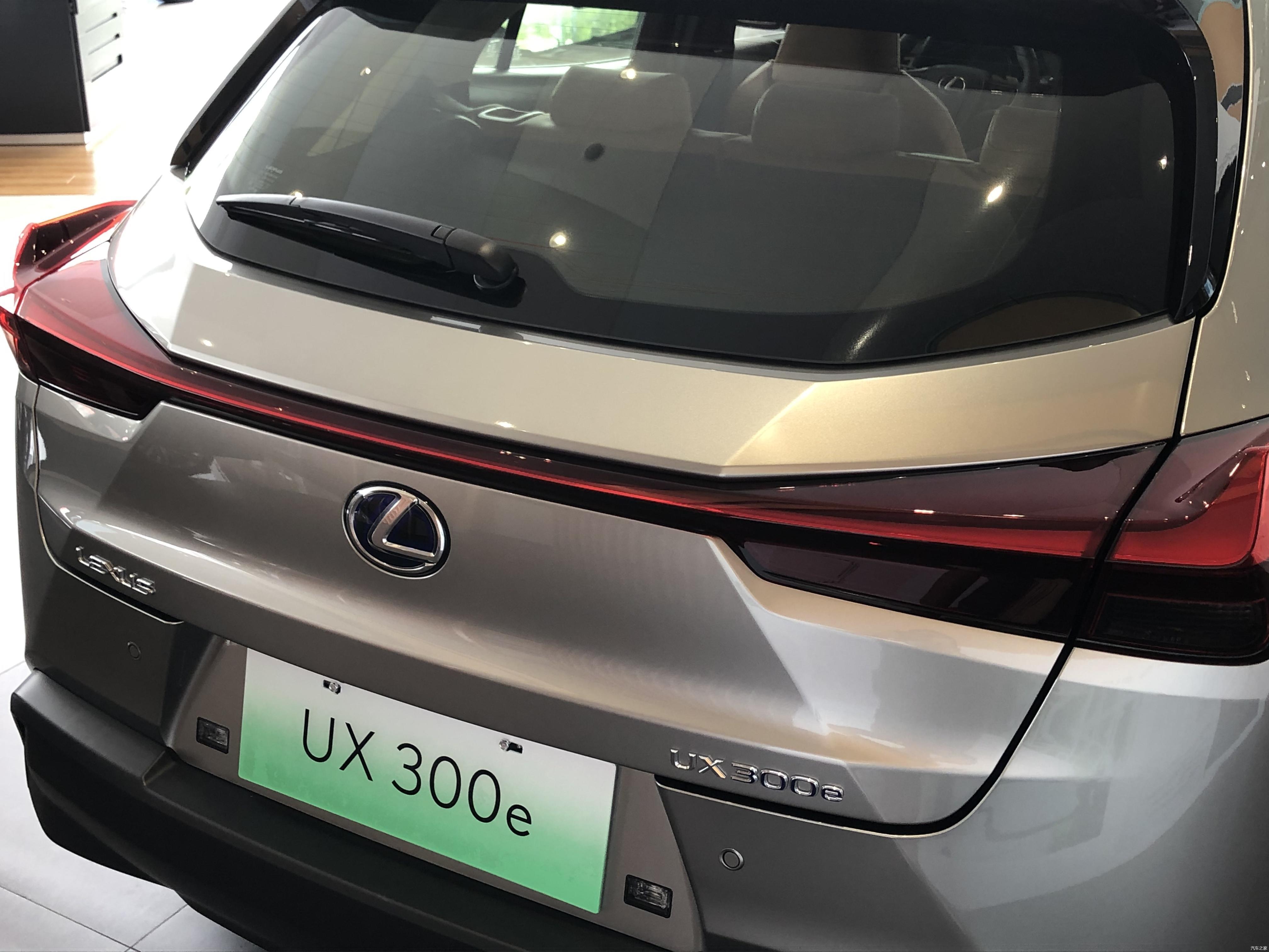 【到店实拍】新能源也能有质感-实拍雷克萨斯ux300e