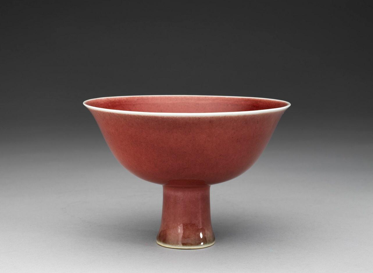 明宣德景德镇御窑厂红釉高足碗