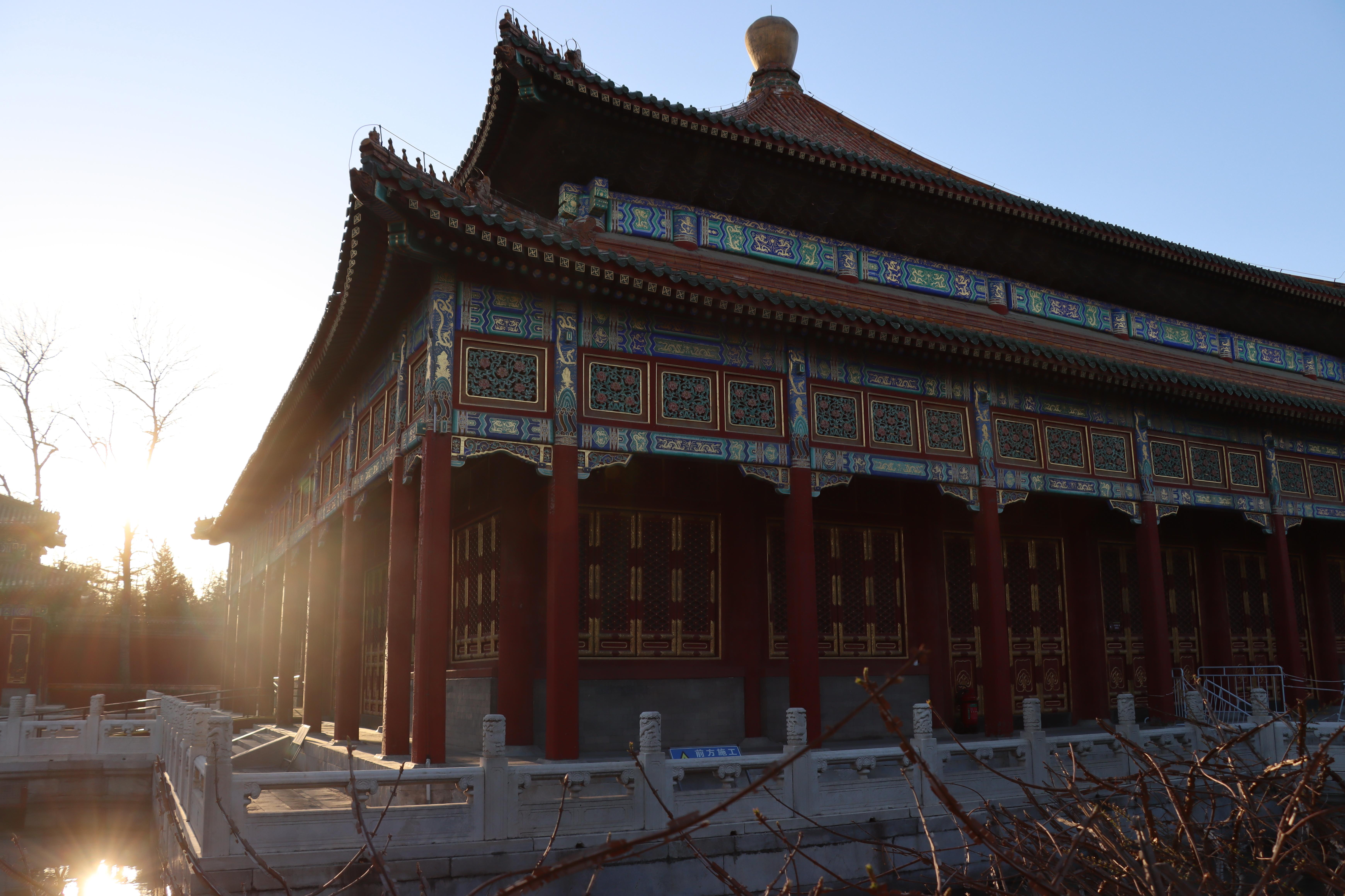 实际去看万佛楼的,看看ql皇帝到底有多败家.