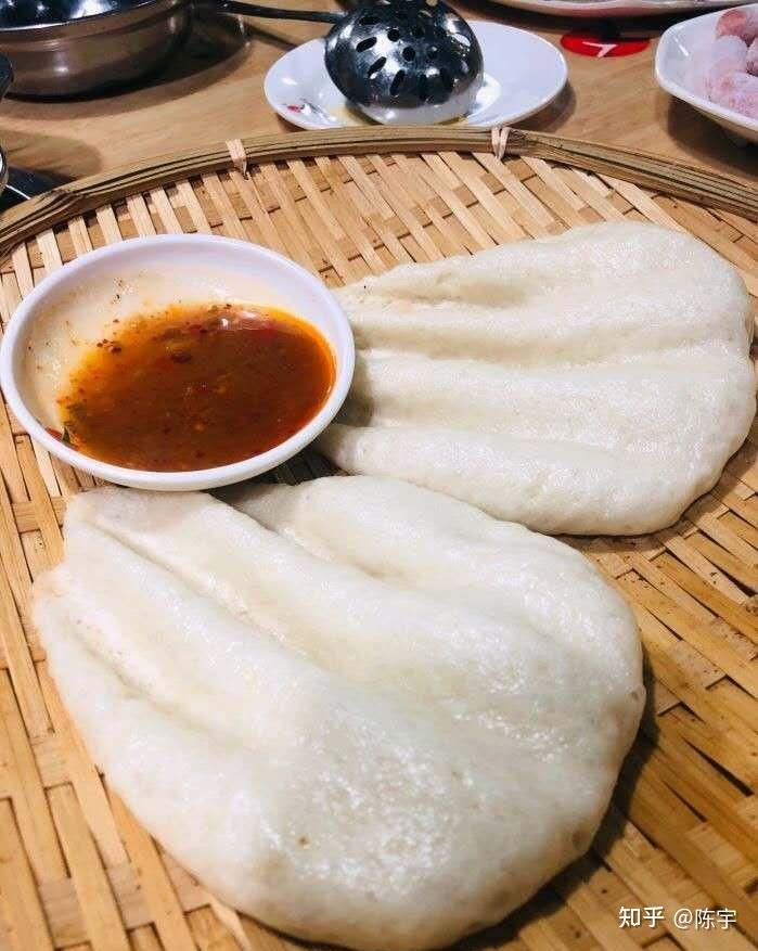 干净,火锅好吃还养生,正好这秋天到了,暖暖的汤,热热的馍包你们宾至如