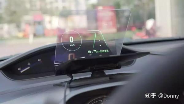 两款车载 HUD 评测,用它能把车开出战斗机的感觉 - 知乎