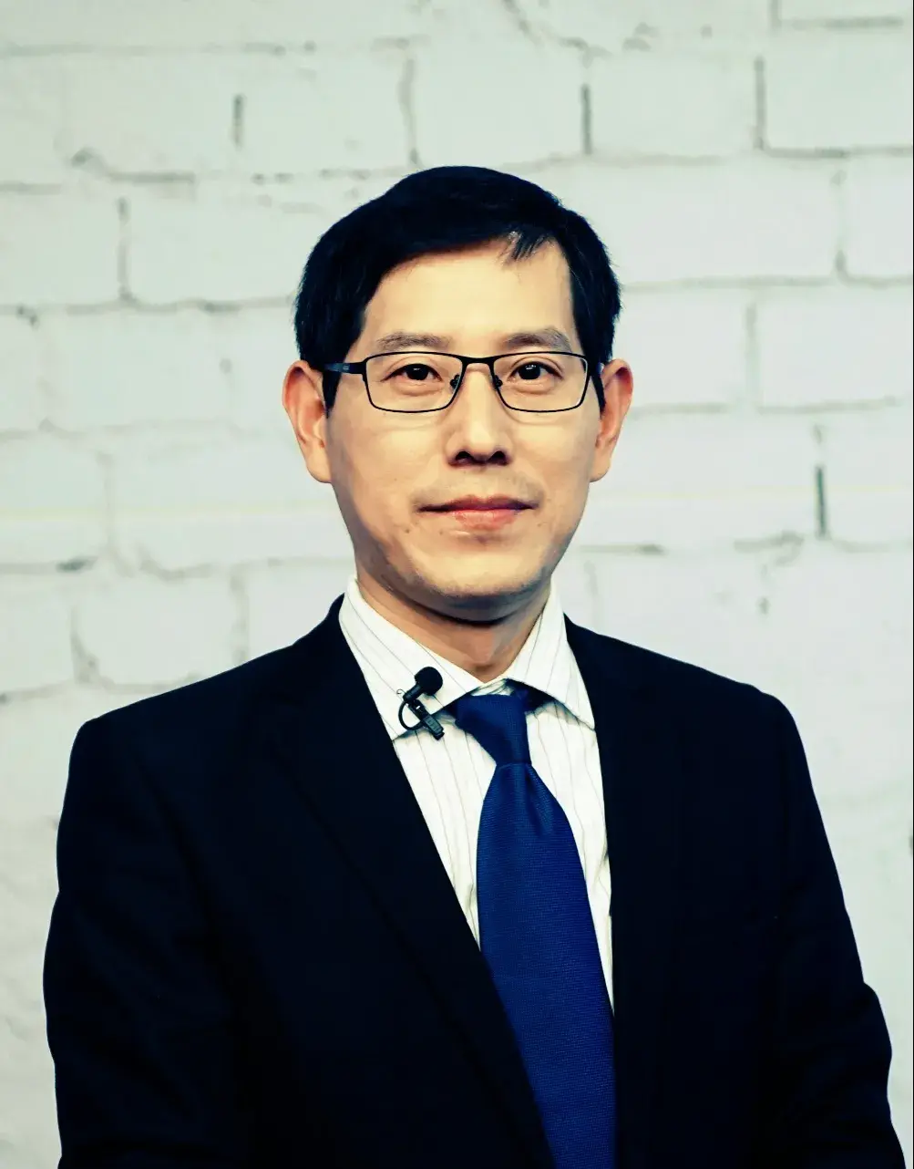 袁辉老师清晖专职讲师,主讲课程:项目管理,产品管理,敏捷管理,商业