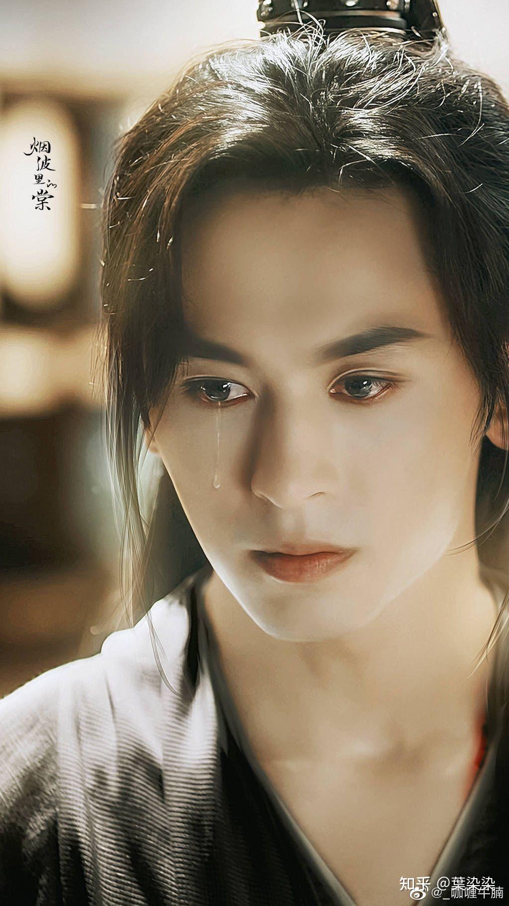 山河令周子舒误以为老温坠崖身亡拼命将钉子逼出恢复全部功力