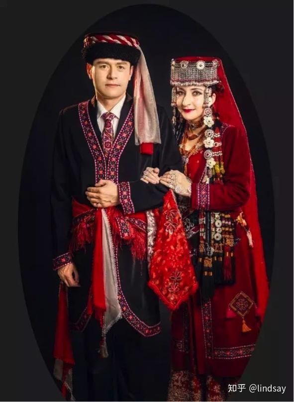 可以做一整年新娘子的塔吉克族新娘