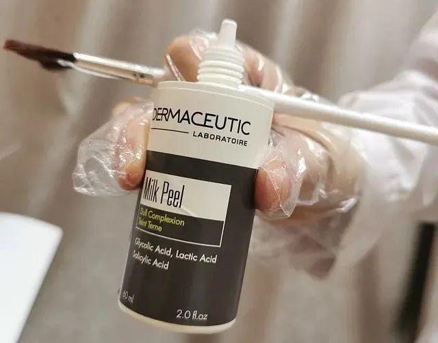 迪玛丝缇milk peel牛奶酸700-1000/次