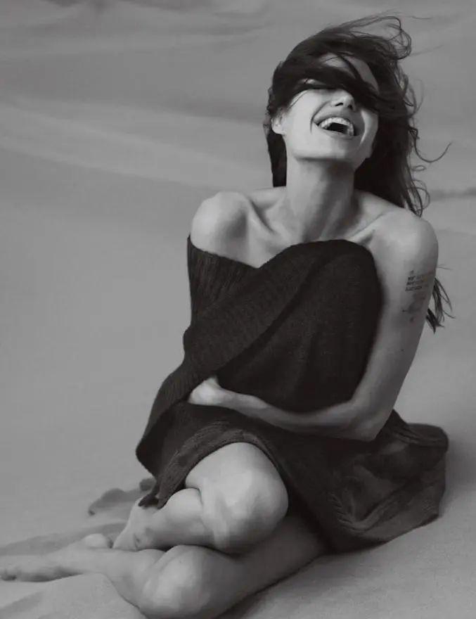 施瓦辛格"朋克教母"帕蒂99史密斯安吉丽娜61朱莉奥巴马一家cate