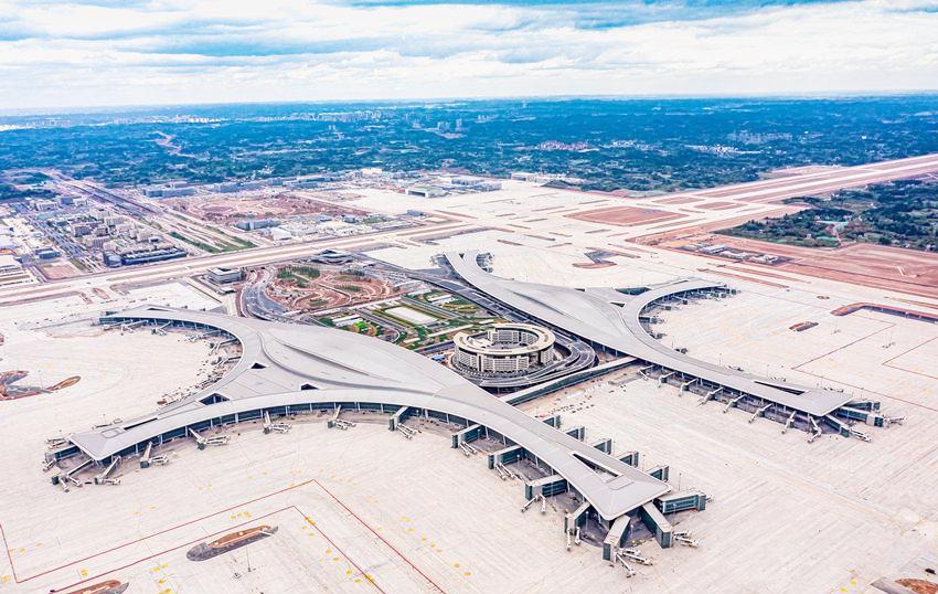 全国第二成都再添一座机场凭什么