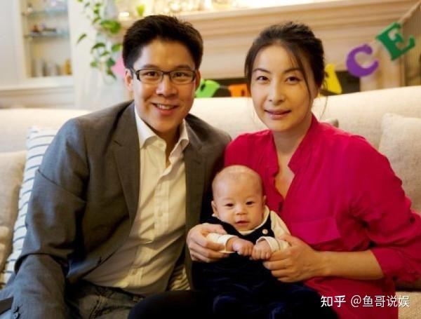 霍启刚撒娇我咽不下去郭晶晶大吼一声咽家庭地位一目了然