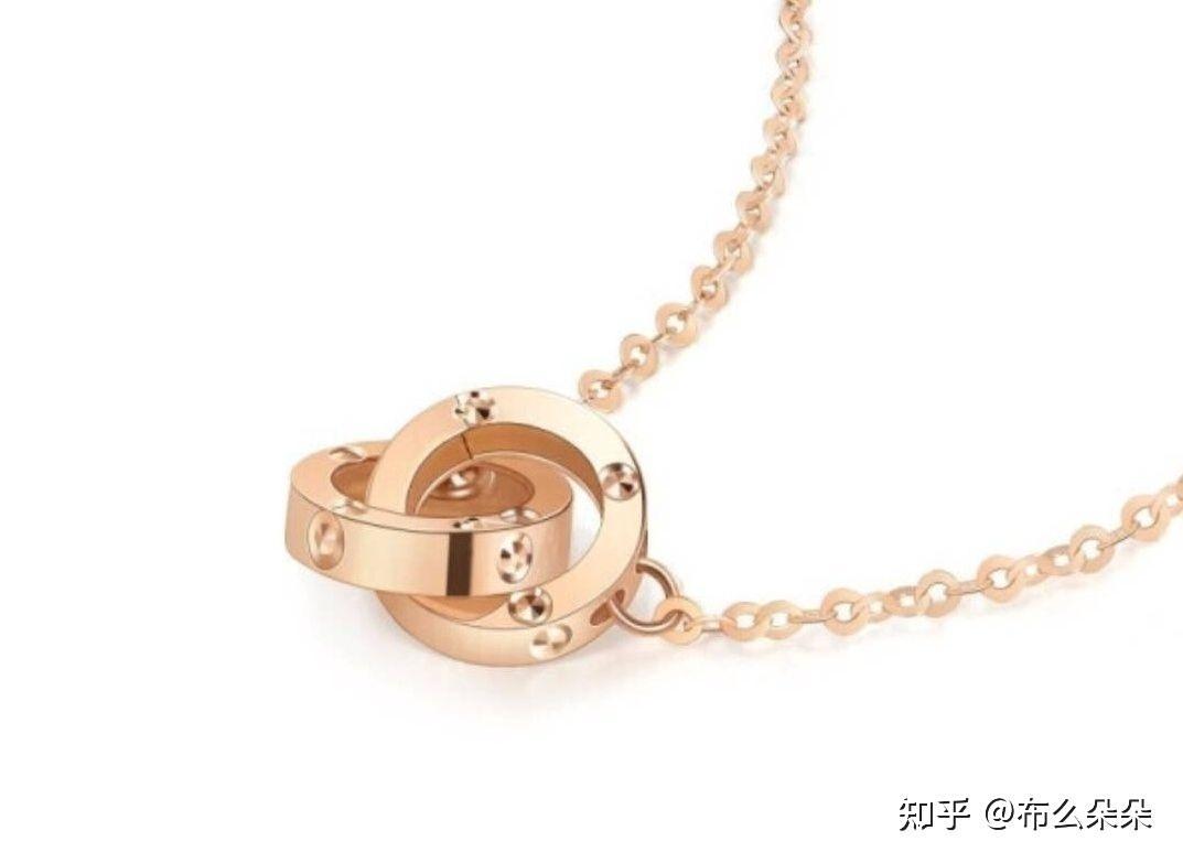 5,周生生18k玫瑰金双环项链