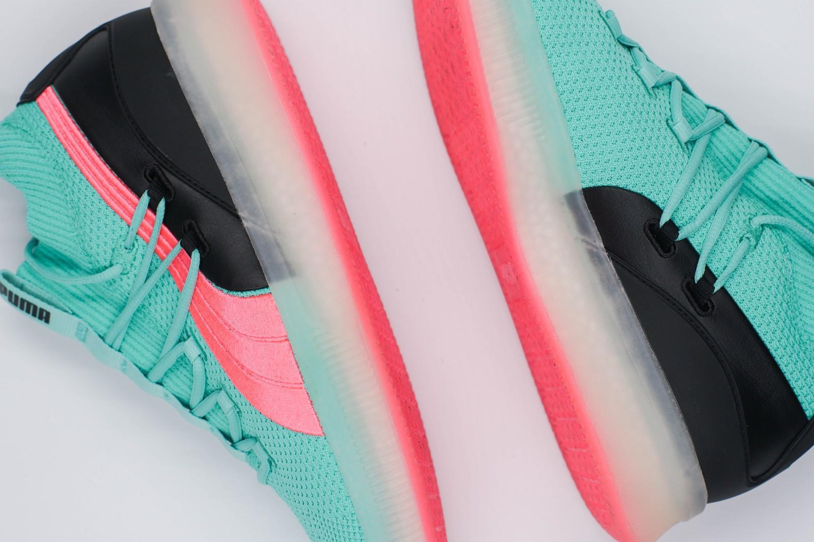 而这双外观相当复古的clyde court,性能表现能匹配上彪马对它的期望么