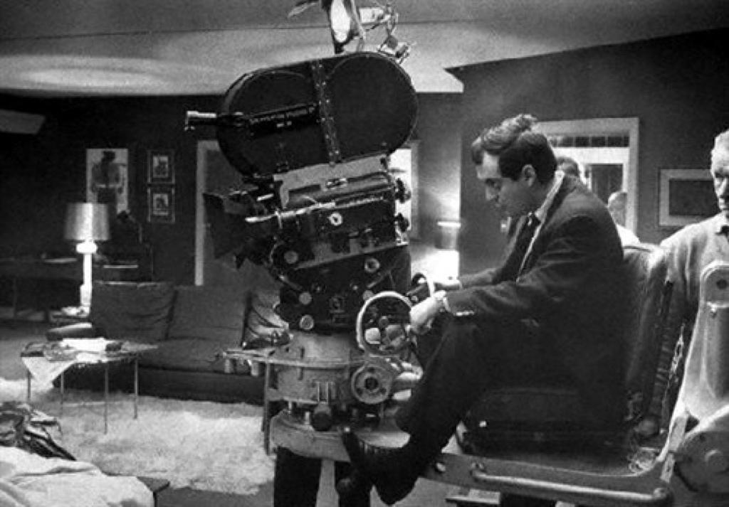 胶片时代,电影拍摄现场是怎么看回放的? - 知乎