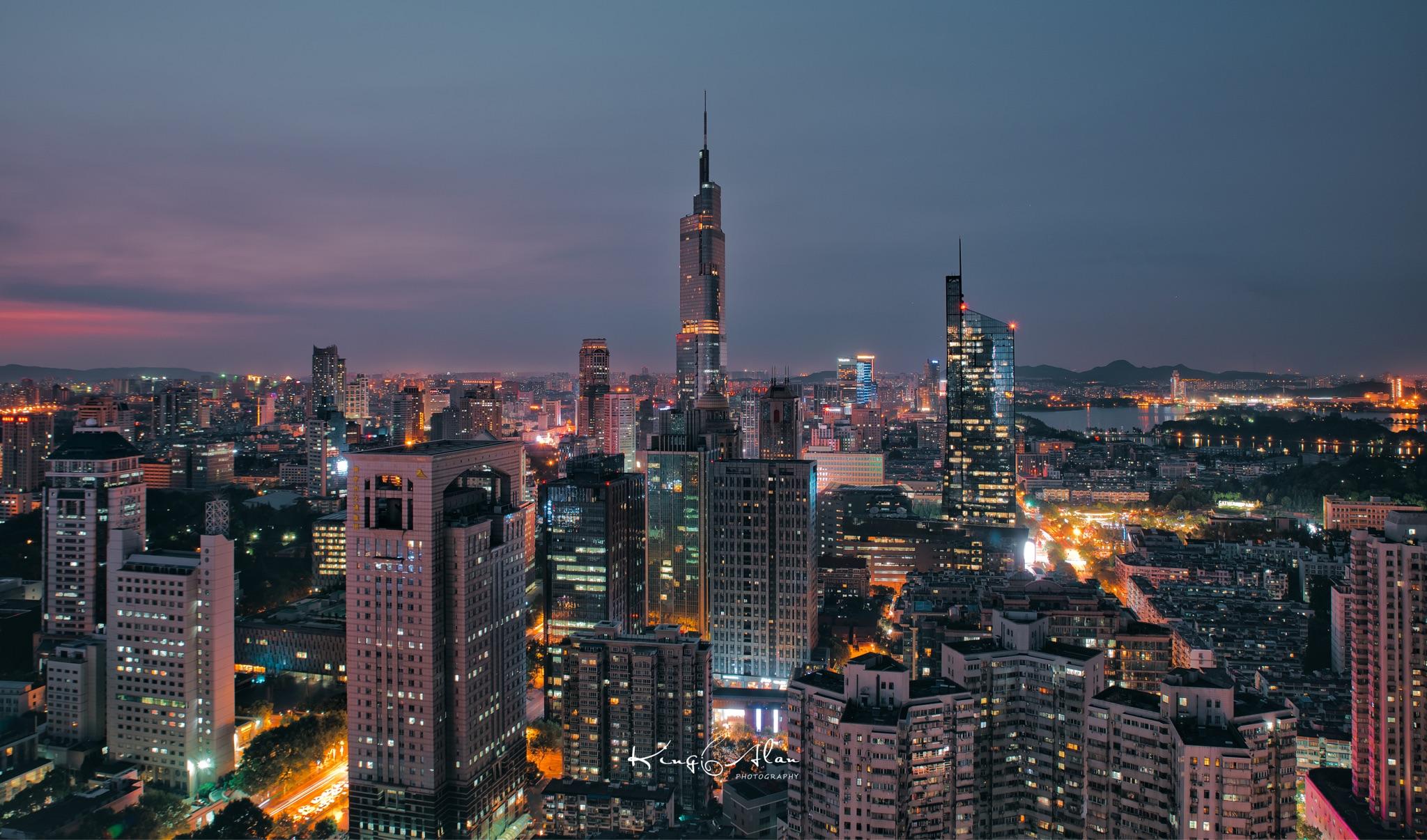 老实说,前十五年我对南京都没什么感觉,但就是在这三年时间里,让我爱