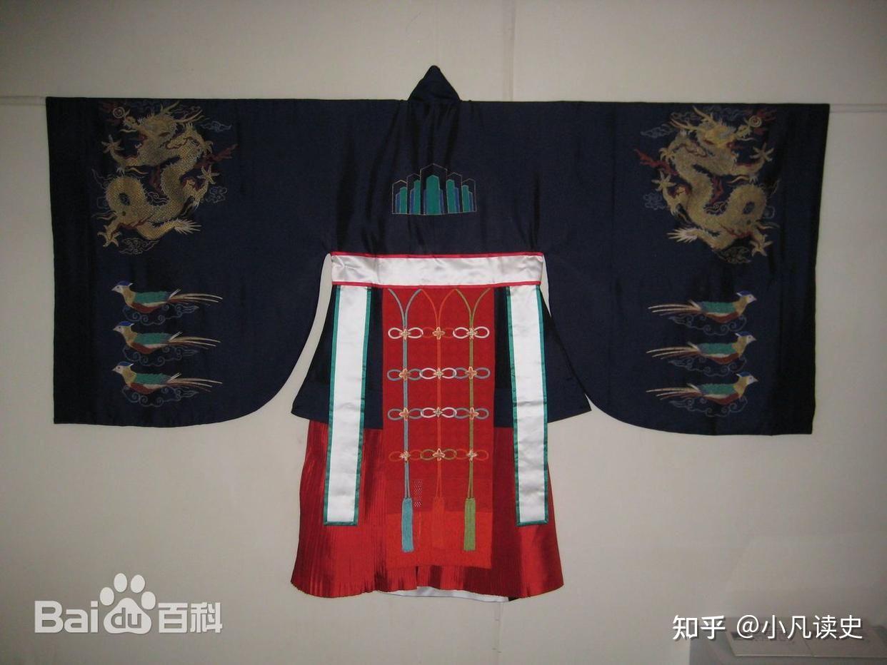 曹丕、刘备、孙权三人称帝时,都穿什么颜色的衣服? - 知乎