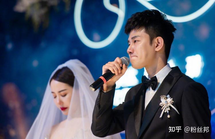 阿哲吐槽婚礼来了50多个记者,太敬业自来熟,来个人就"杵"脸上