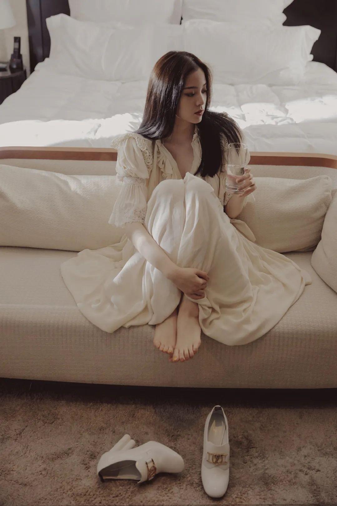 欧阳娜娜身材真实照片 v2-4603f98a8f10c15eb68e11734294d86a_r.jpg