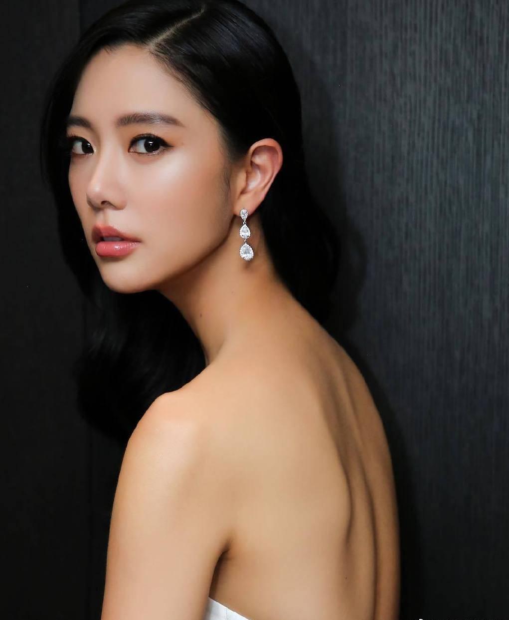 李成敏 