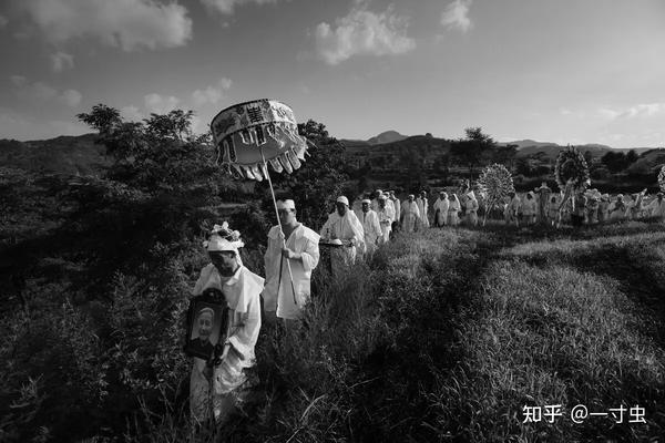 生老病死，人人都要经历，以前人死后土葬，尸体变成白骨要多久？ - 知乎