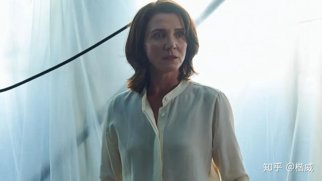 扮演玛丽安的米歇尔·费尔利(michelle fairley)在火爆大剧《权力的