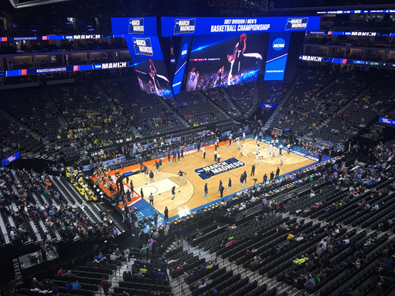 纪念曾经最爱的国王队nba最先进的主场萨克拉门托黄金一号球馆和ncaa