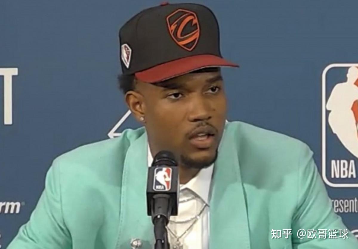 攻防两端尽显稚嫩新晋探花郎要水骑士这选秀眼光真没谁了