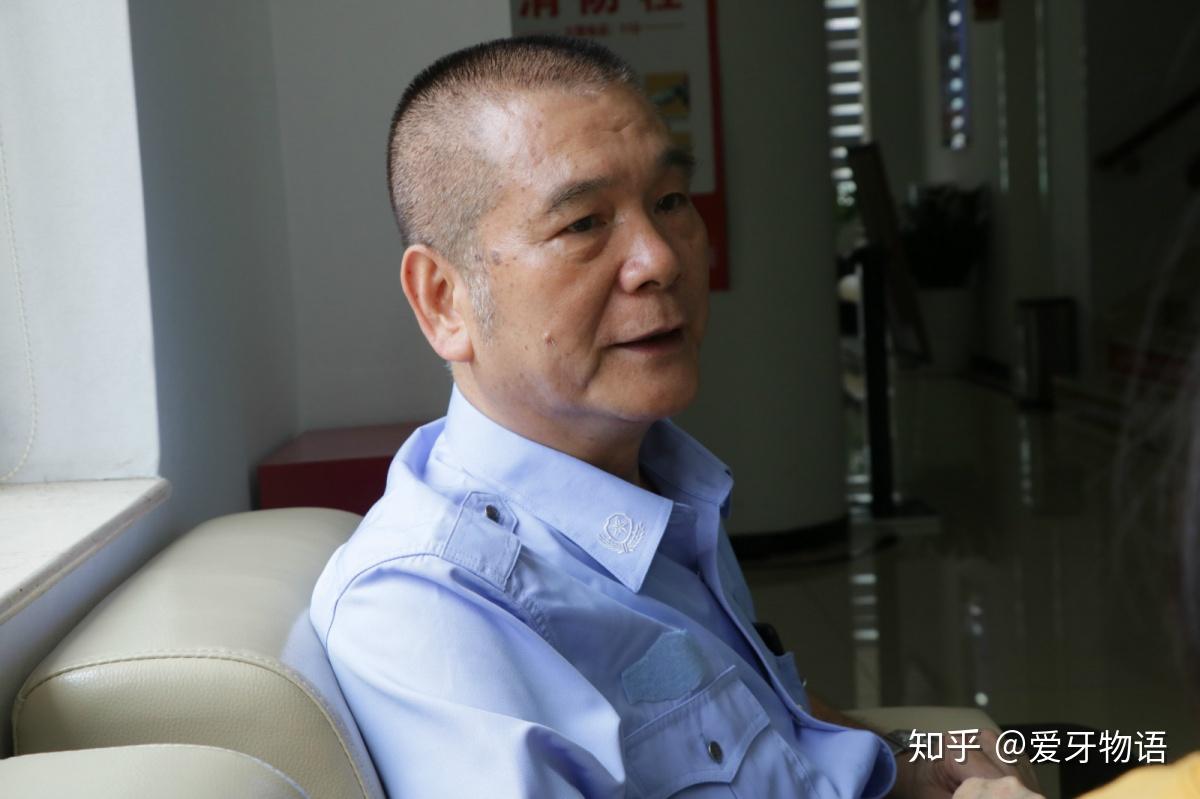 吴叔叔术前照吴国华叔叔是地道老广,今年65岁,退休前是一名