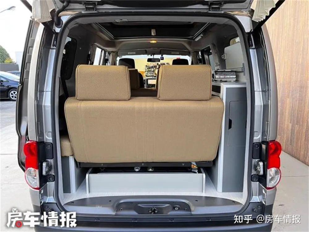 带升顶的日产nv200房车6座设计代步也能开有小厨房能洗菜做饭
