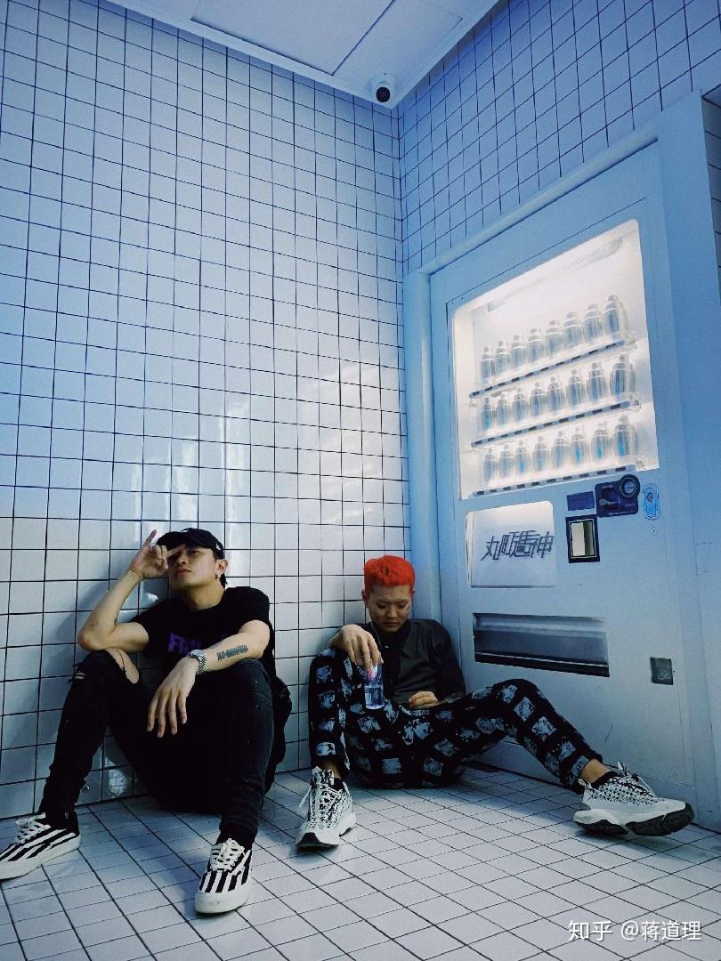 uglyz从我决定做rapper的时候我就想写一首代表我们民族的歌曲