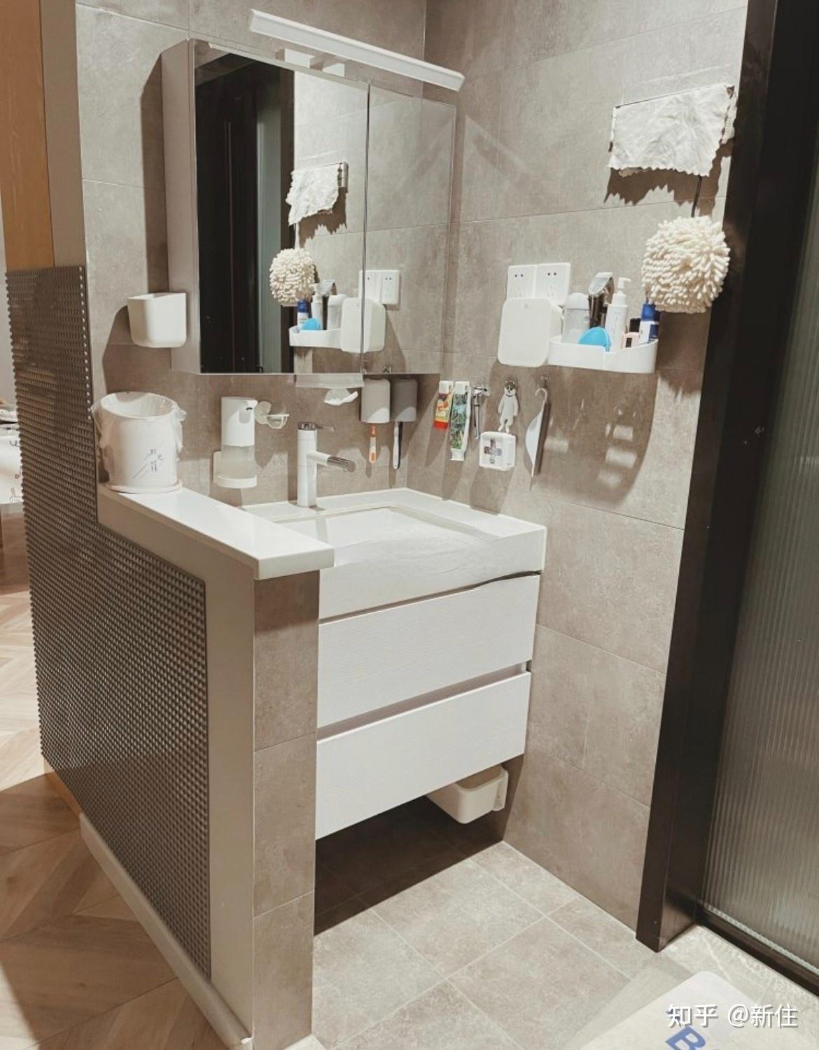 1,半高隔断墙干区洗手盆