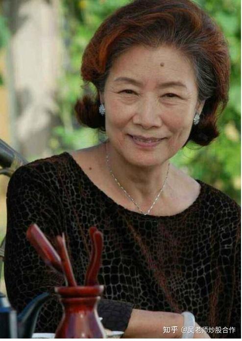 吕中:我一生不接广告,儿子是导演、儿媳是影后,女儿成国人骄傲 - 知乎