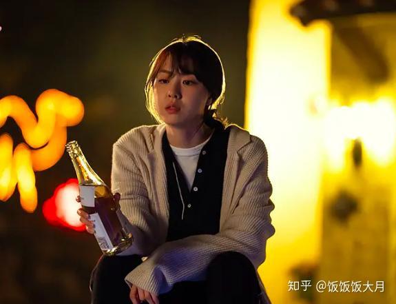 T恤卫衣运动鞋 这还是 爱的迫降 里高冷的徐丹吗 知乎