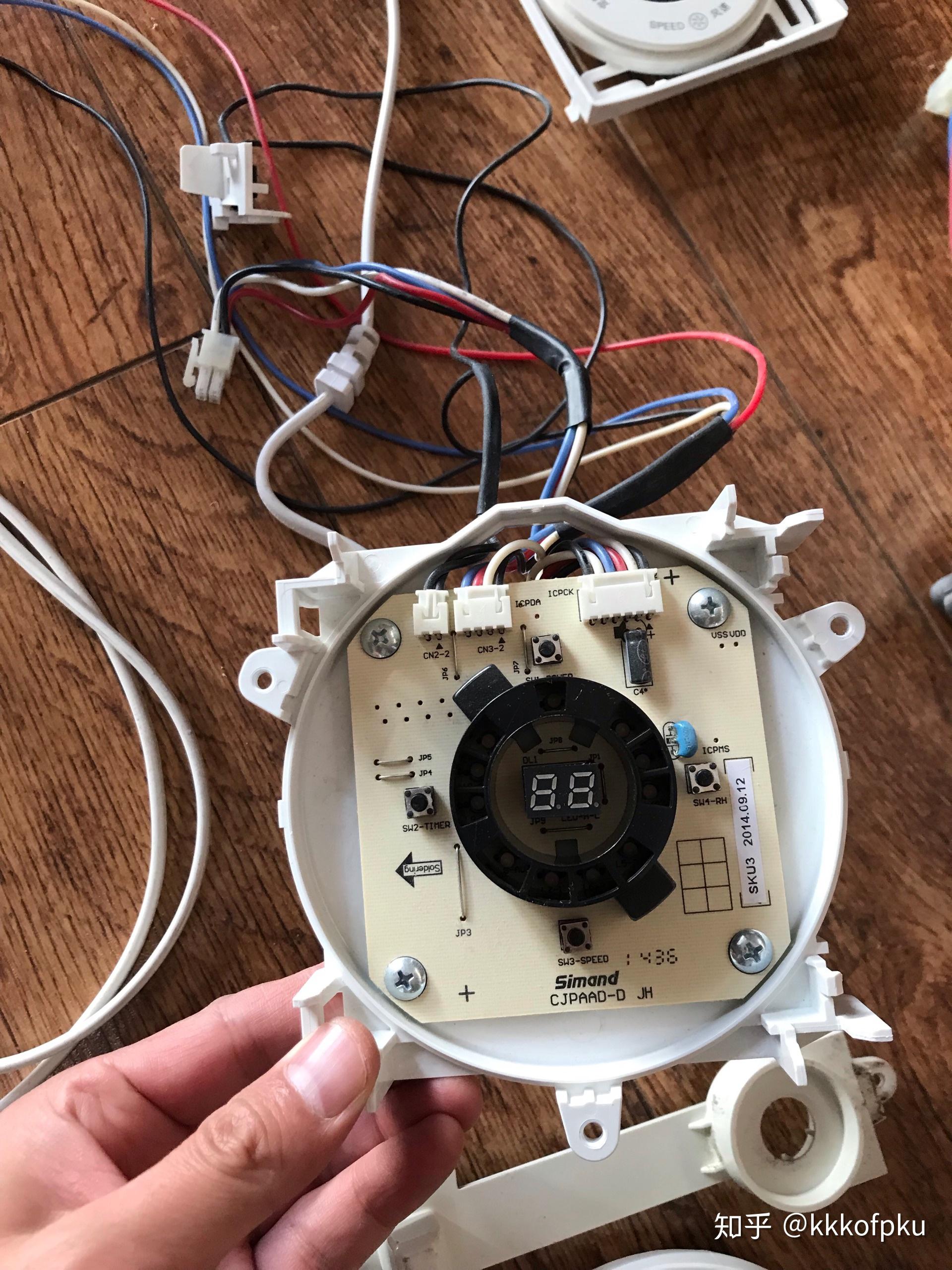 飞利浦加湿器hu4801内部风扇如何拆解