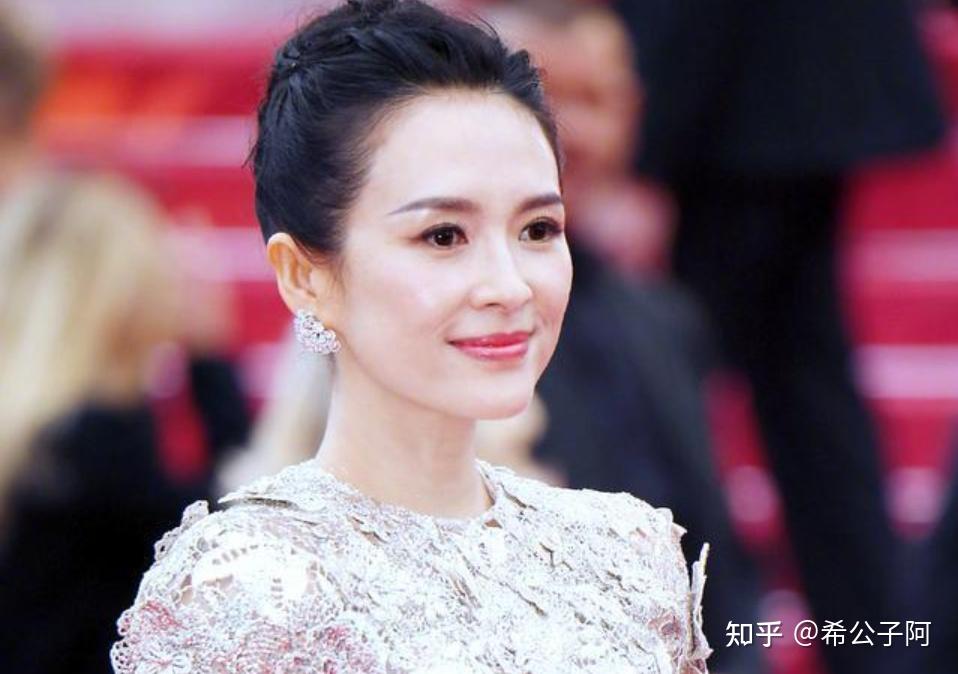 永远放不下的仇张曼玉称无论多少片酬都不再和章子怡合作章子怡到底