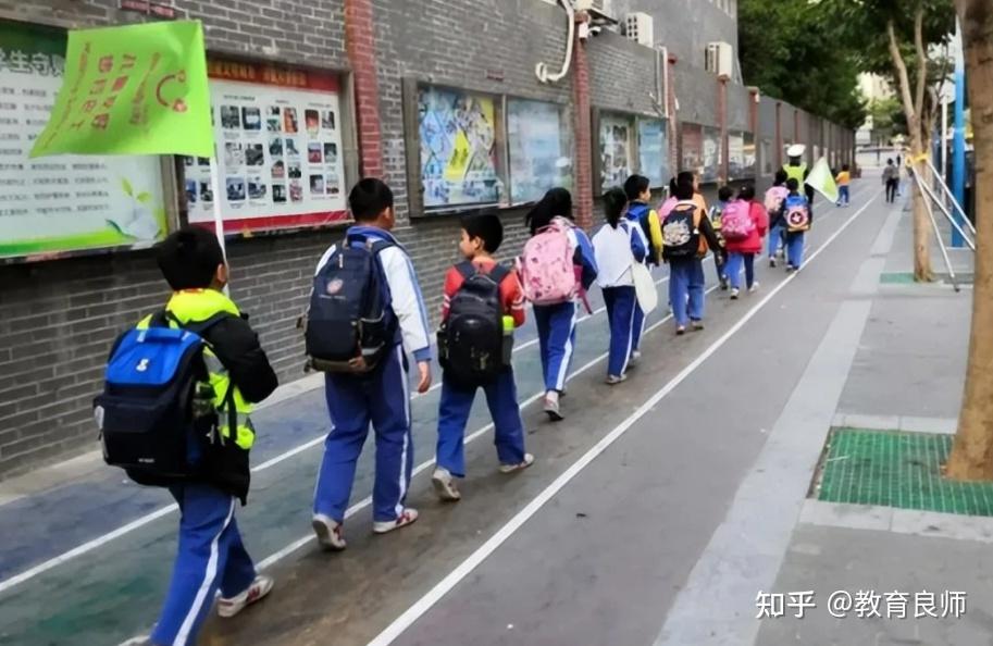 5月1日起,中小学生到校时间将被调整,8点成过去式? - 知乎