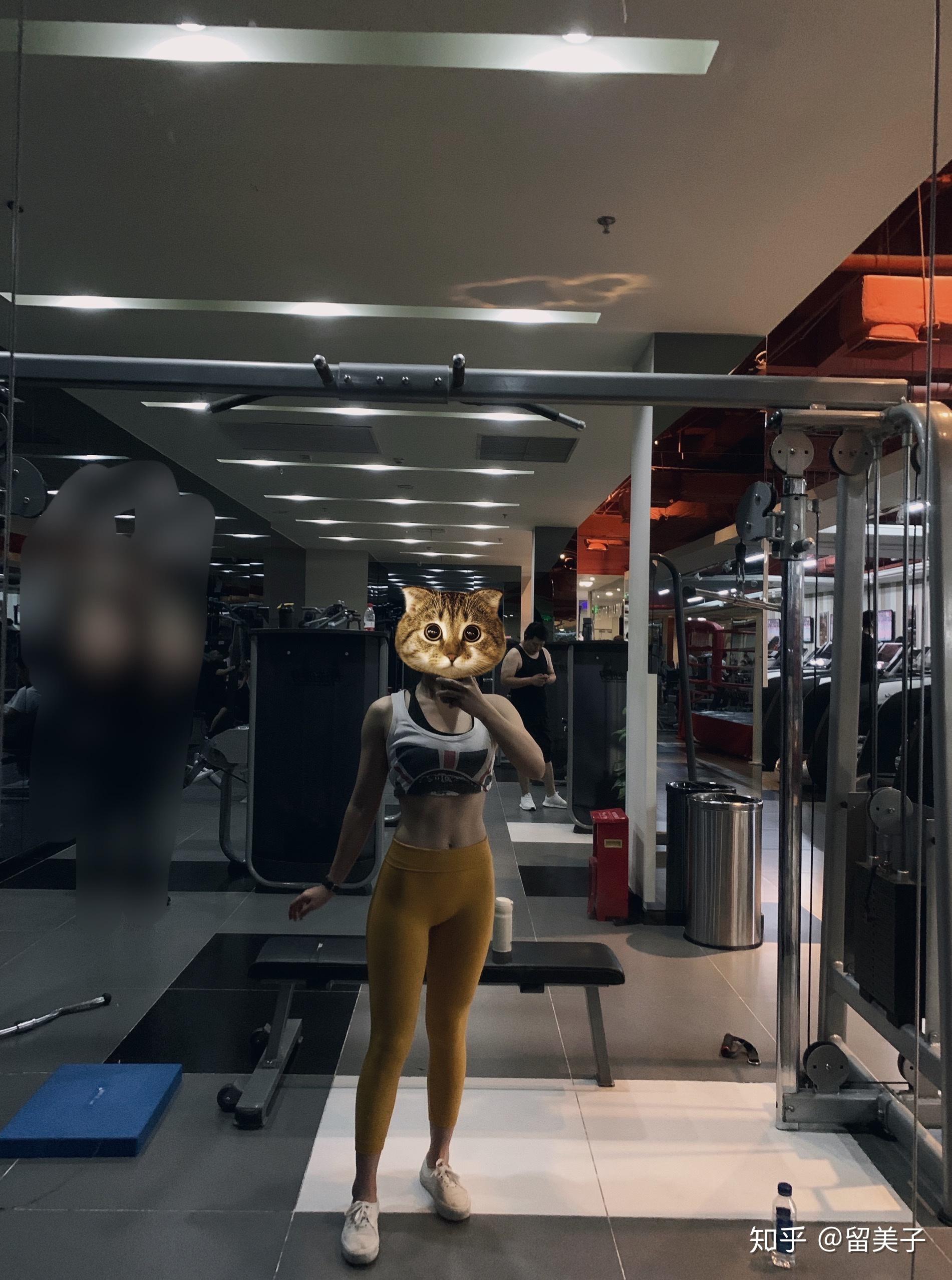 155㎝,90斤左右算胖吗?