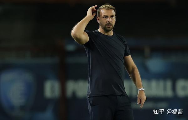 恩波利主场迎战巴勒莫 关键对决直播呈现 意甲保级大战一触即发 双方力争三分扭转局势 实时战况全程追踪 球迷不容错过的精彩较量