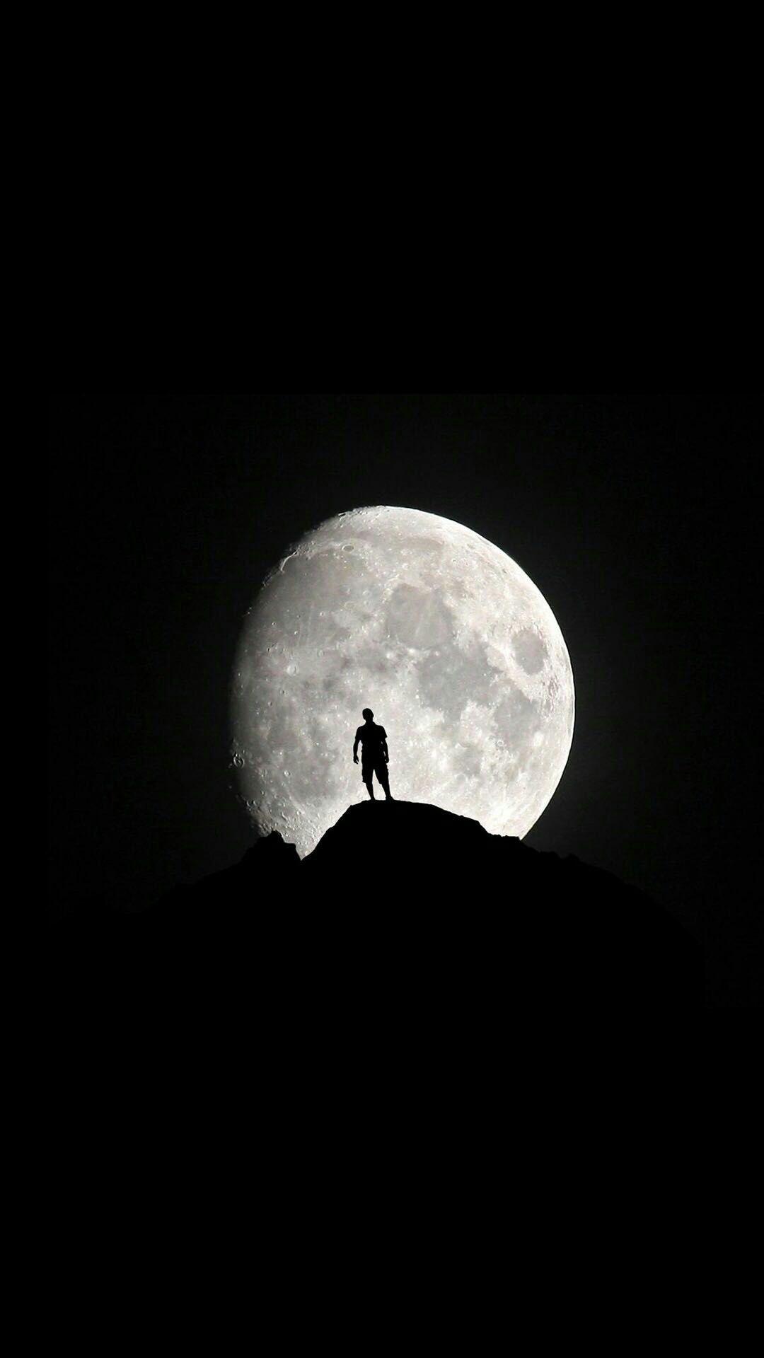 有哪些适合做手机壁纸的黑底色图片