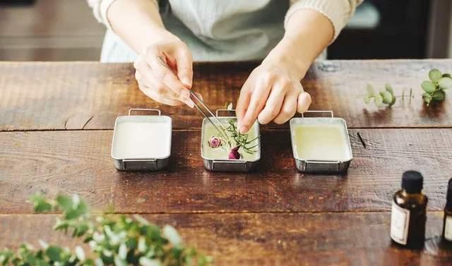 手工diy丨值得一试的小手工香薰蜡片篇